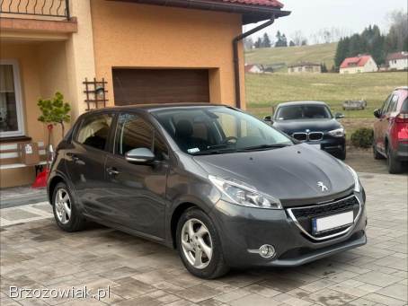 Peugeot 208 Allure 2014