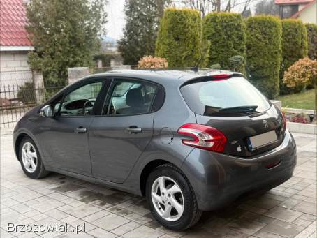 Peugeot 208 Allure 2014