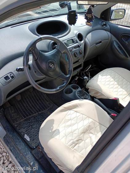 Toyota Yaris 2001