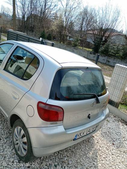 Toyota Yaris 2001