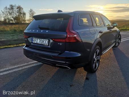 Volvo V 60 Cross Country 2022