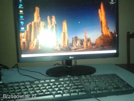Monitor komputerowy LG 22 FullHD 1920 x 1080