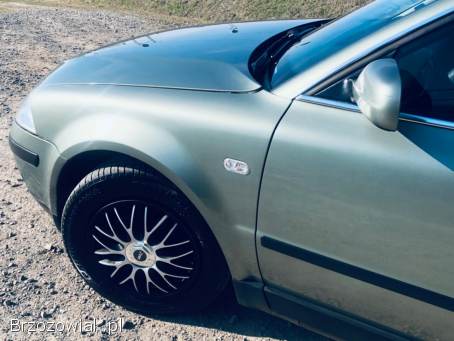 Volkswagen Passat VARIANT 2.  0MPI 2003