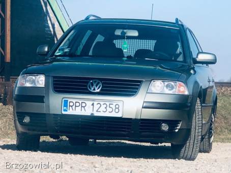 Volkswagen Passat VARIANT 2.  0MPI 2003