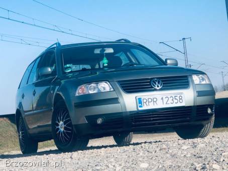 Volkswagen Passat VARIANT 2.  0MPI 2003