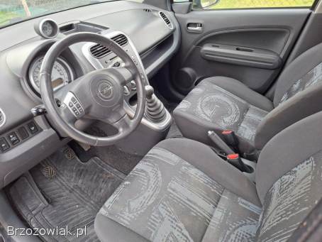 Opel Agila Benzyna 1.  2 16V 2011