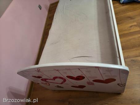 Sprzedam łóżko dla dziewczynki 160x80 z materacem