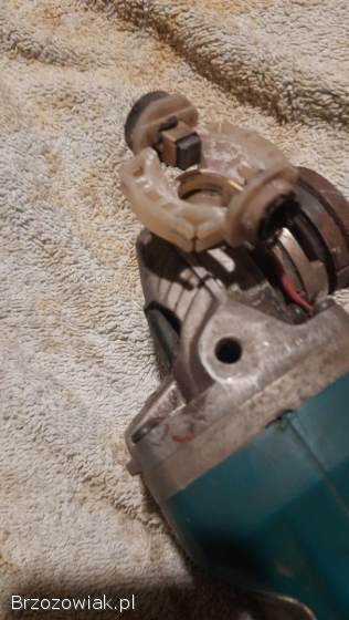 Szlifierka Makita plus 3 baterie (2 nowe)