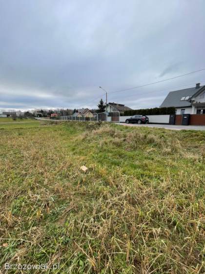 Zmiennica działka budowlana 880m2 z warunkami zabudowy