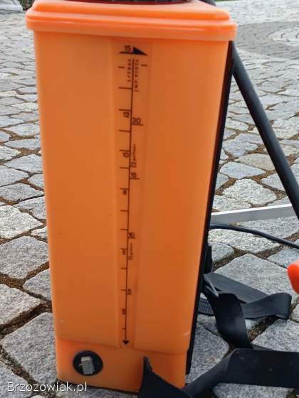 Opryskiwacz ogrodowy KWAZAR VP-15