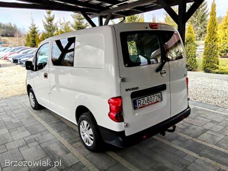 Nissan NV200 2016