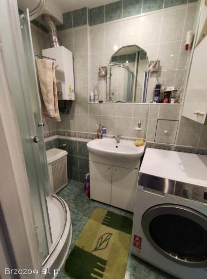 Sprzedam mieszkanie w Krośnie 62 m2,  II piętro,  4 pokoje