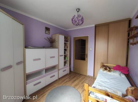 Sprzedam mieszkanie w Krośnie 62 m2,  II piętro,  4 pokoje