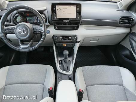 Toyota Yaris Hybrid Automat 2022