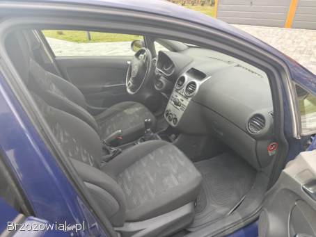 Opel Corsa D 2011