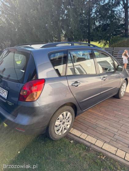 Toyota Corolla Verso 2003