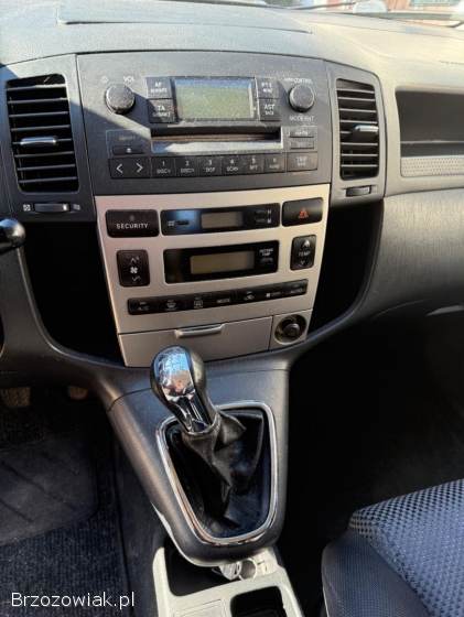 Toyota Corolla Verso 2003