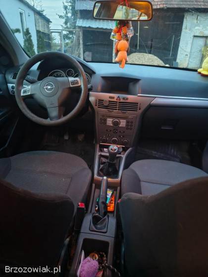Opel Astra H 2004