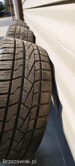 Do sprzedania opony DELIINTE 225/45/R17 94V.  M+S