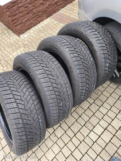 Opony zimowe Goodyear 17