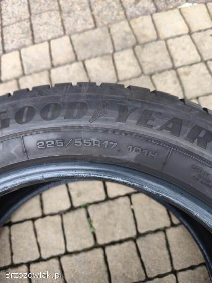 Opony zimowe Goodyear 17