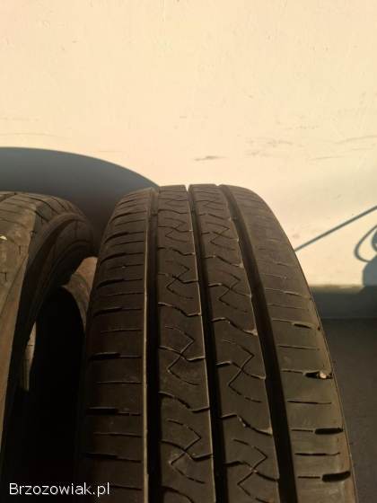 205/65/16 C Kumho