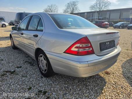 Mercedes-Benz Klasa C W203 1.  8 kompres 2003