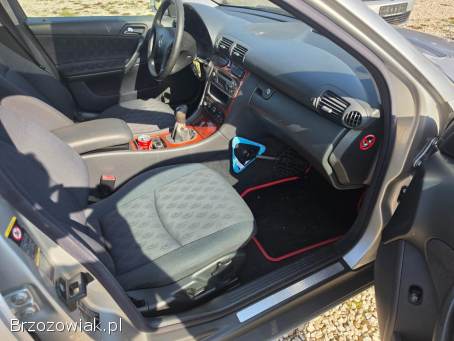 Mercedes-Benz Klasa C W203 1.  8 kompres 2003