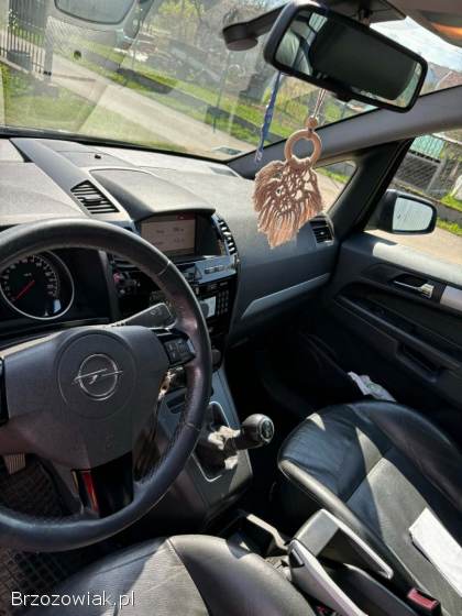 Opel Zafira Minivan 2008