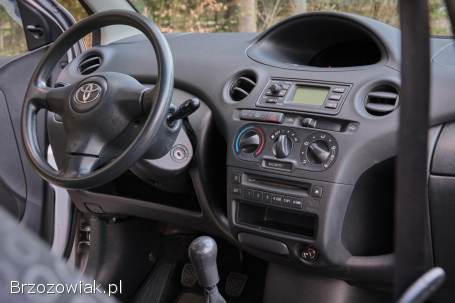 Toyota Yaris 2004