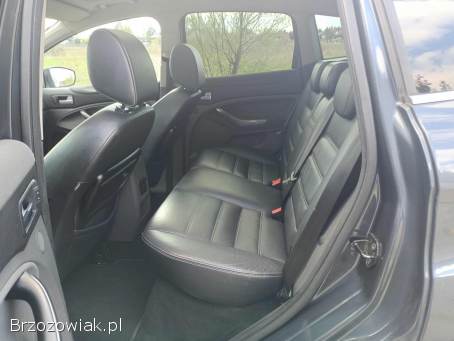 Ford Kuga 2.  0 TDCI 136km  2010