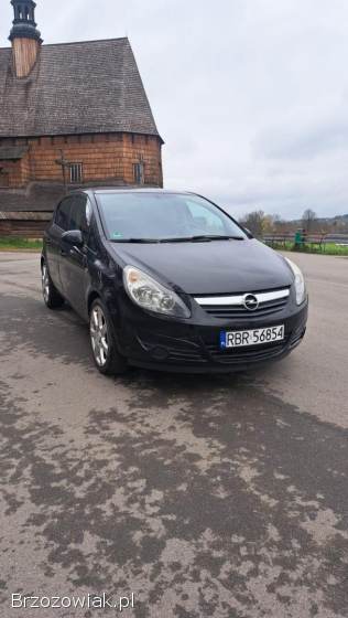 Opel Corsa 1.  4 benzyna 2010