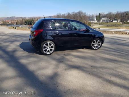 Opel Corsa 1.  4 benzyna 2010