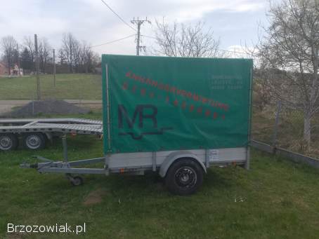 Przyczepa jednoosiowa z hamulcem najazdowym