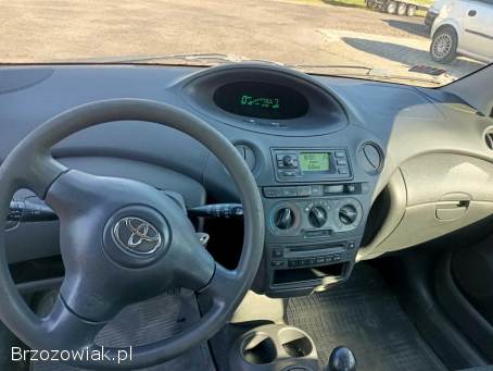 Toyota Yaris 1.  0 04r 2004