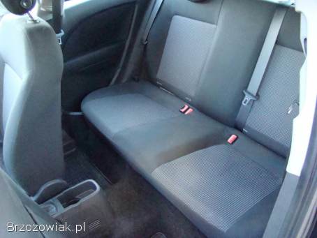 Opel Corsa 1.  0 benz.  60 KM 2009