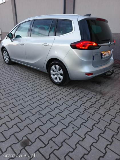 Opel Zafira 2016