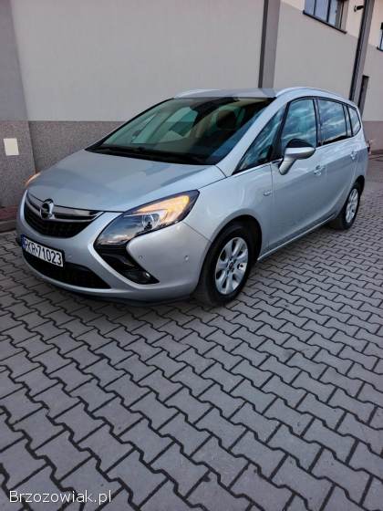 Opel Zafira 2016