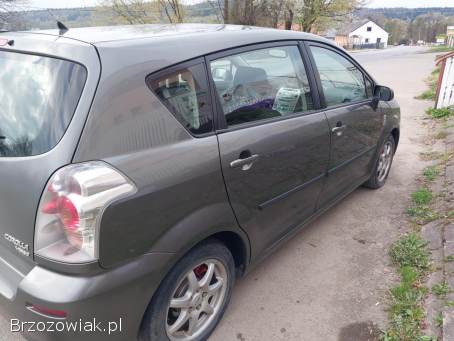 Toyota Corolla Verso 2004