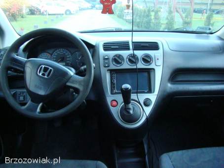 Honda Civic 1.  4 (benz.  ) 90KM 2003