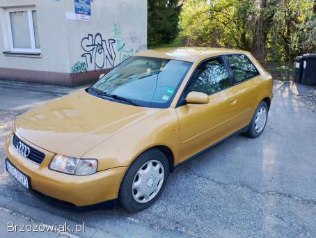 Audi A3 1.  6 automat  2001