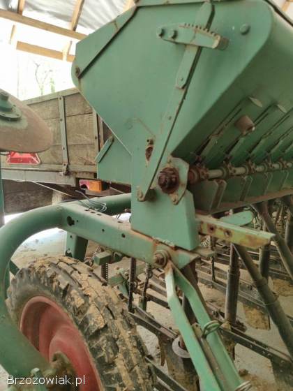 SIEWNIK HASSIA DAN F6 2.  5m sprzedam tanio