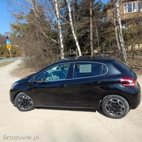 Peugeot 208 2014