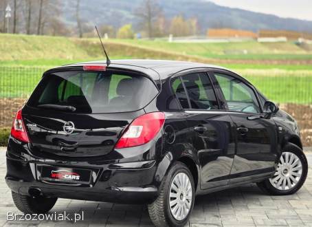 Opel Corsa 1.  4 16V ColorEdi 2011