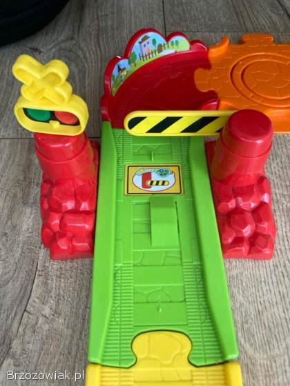 Tor samochodowy Vtech 3 tory wyścigowy zabawkowy zabawka dla dziecka prezent