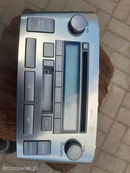 Sprzedam orginalne radio toyota avensis t25