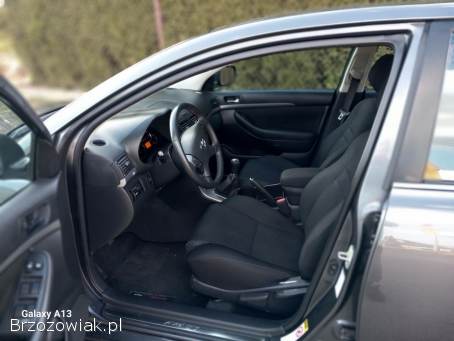Toyota Avensis T25 2008