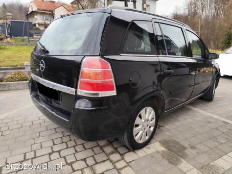 Opel Zafira B 7-os 2005