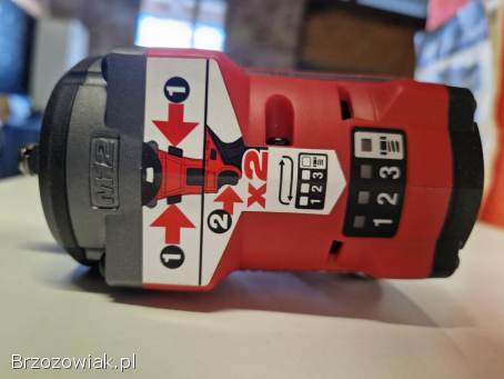 Klucz M12 Milwaukee FCIWF38G3 12V 3/8” 746 Nm + akcesoria