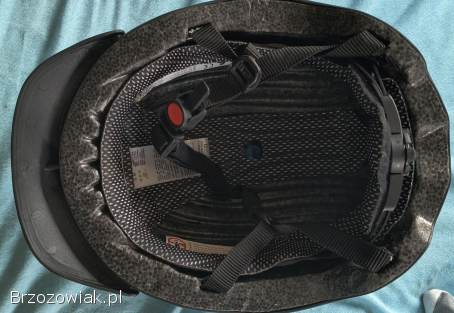 Kask jeździecki Uvex Reithelm exxential black mat S-M